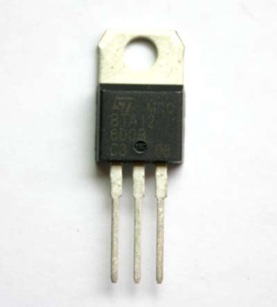 Triac BTA12 600B TO220 - Click Image to Close